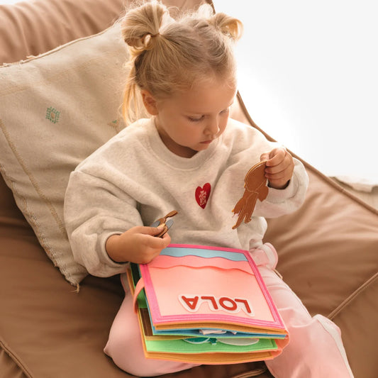 Smarty Pals - Lola Busy Book