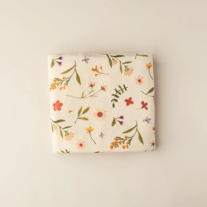 Snug as a bug & co - 100% Organic Cotton Muslin Swaddle Wildflowers