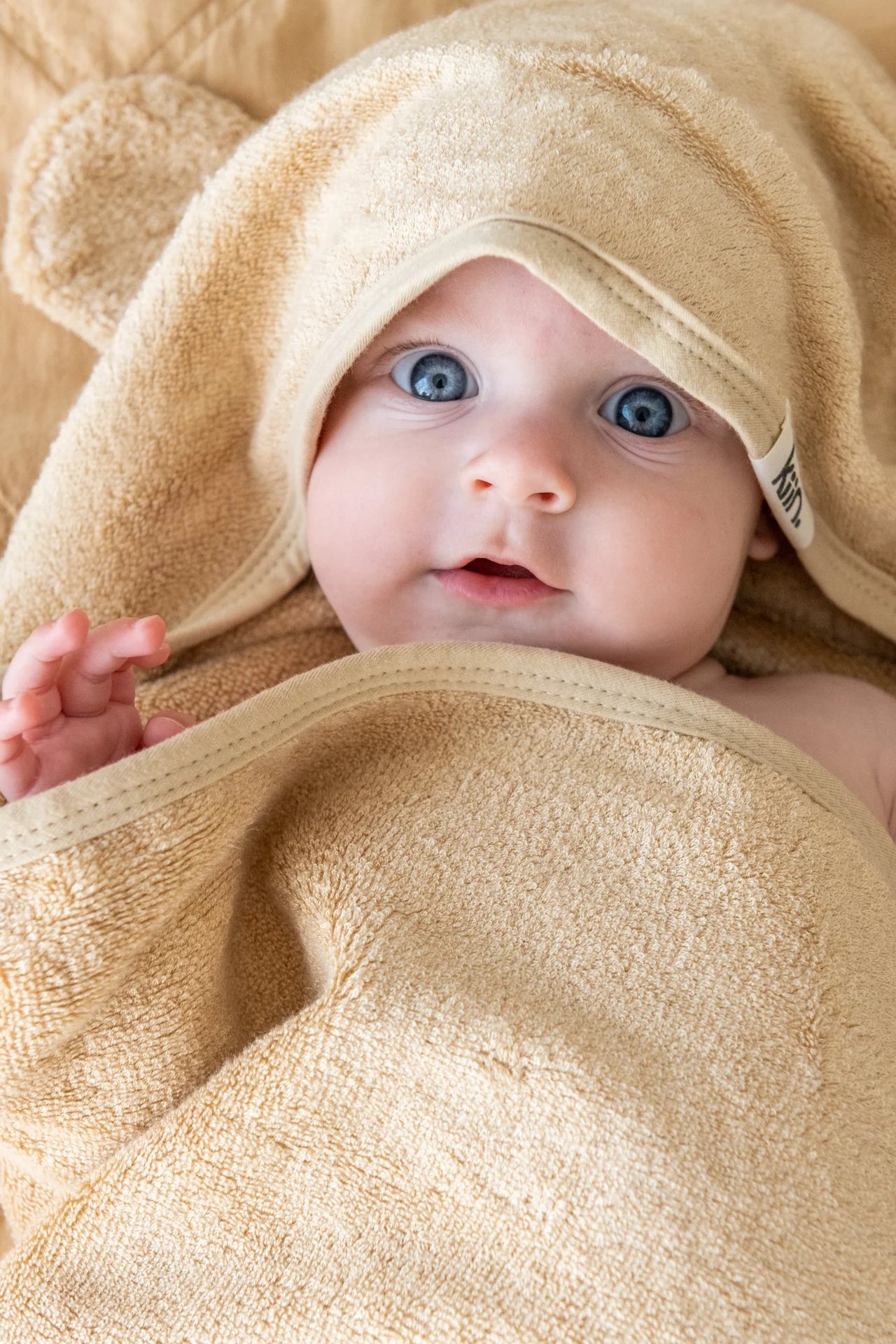 Kiin Hooded Towel. Buttercup