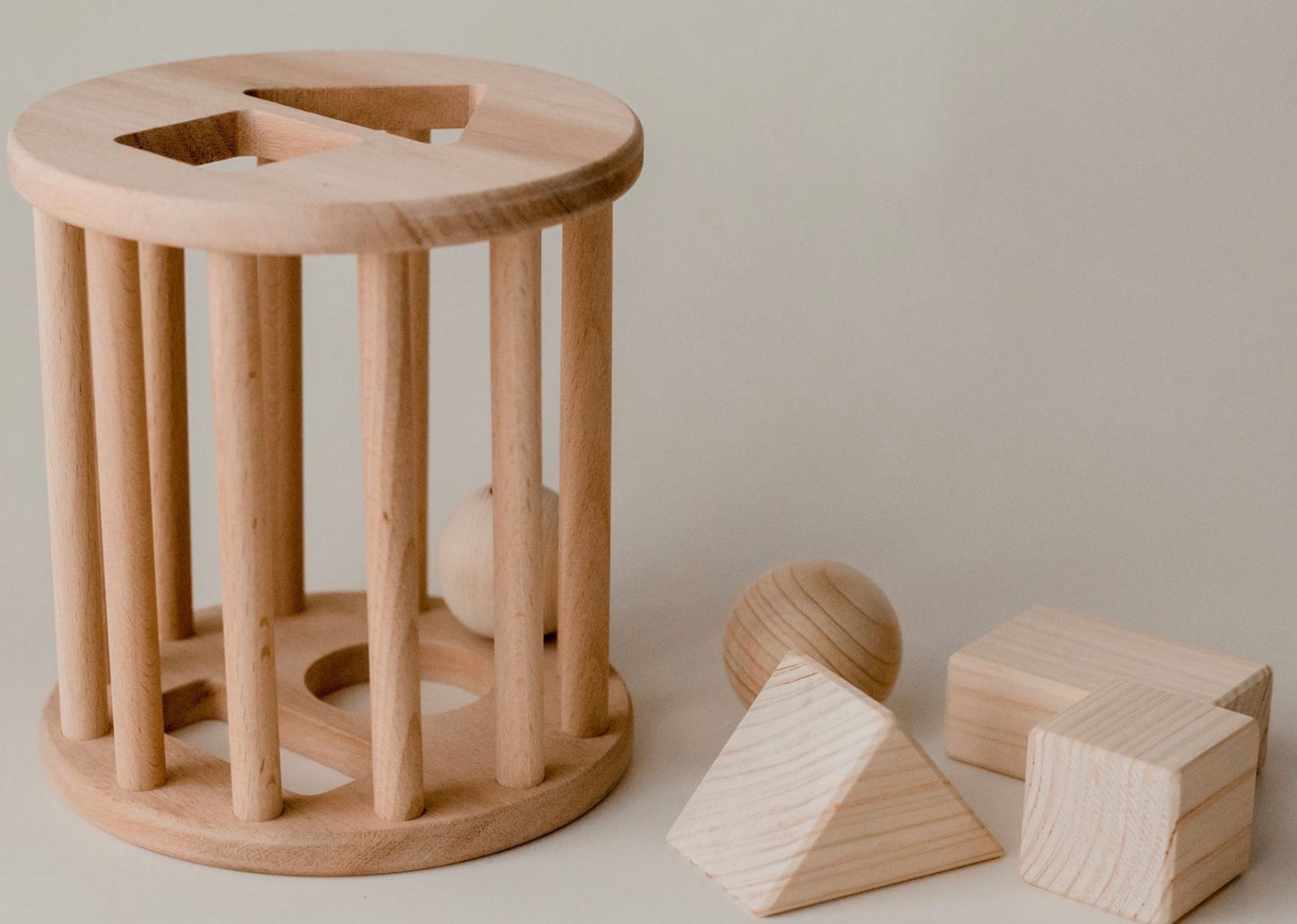 QToys Baby Roll Me Shape Sorter