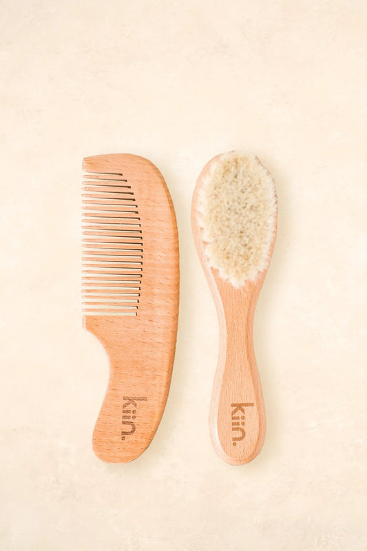 Kiin Silicone Sunrise Wooden Baby Brush and comb set