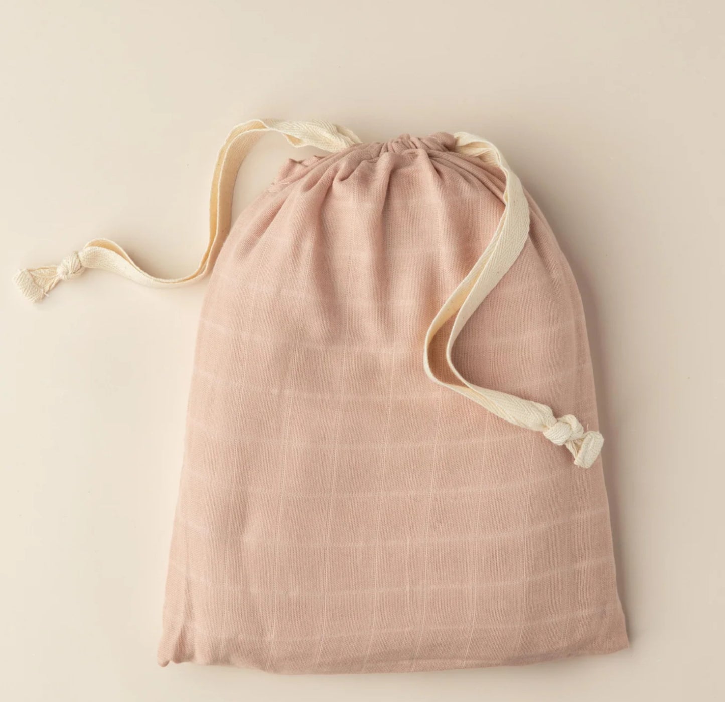 Snug as a bug & co - 100 % Organic Cotton Muslin Cot Sheet Rose