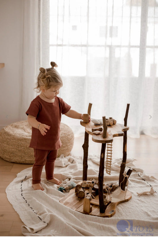 Qtoys Jungle Tree House