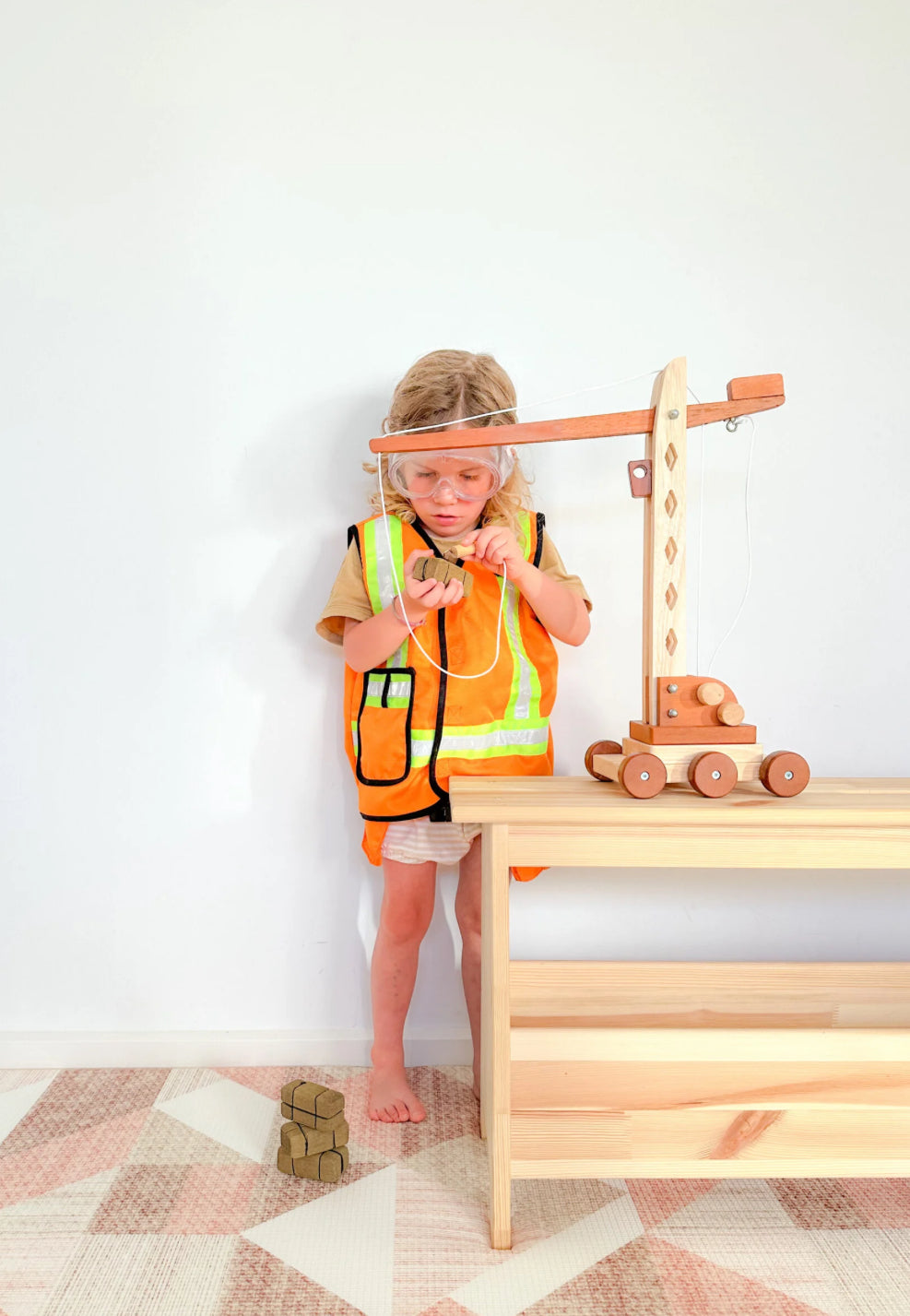Qtoys Wooden Tower Crane