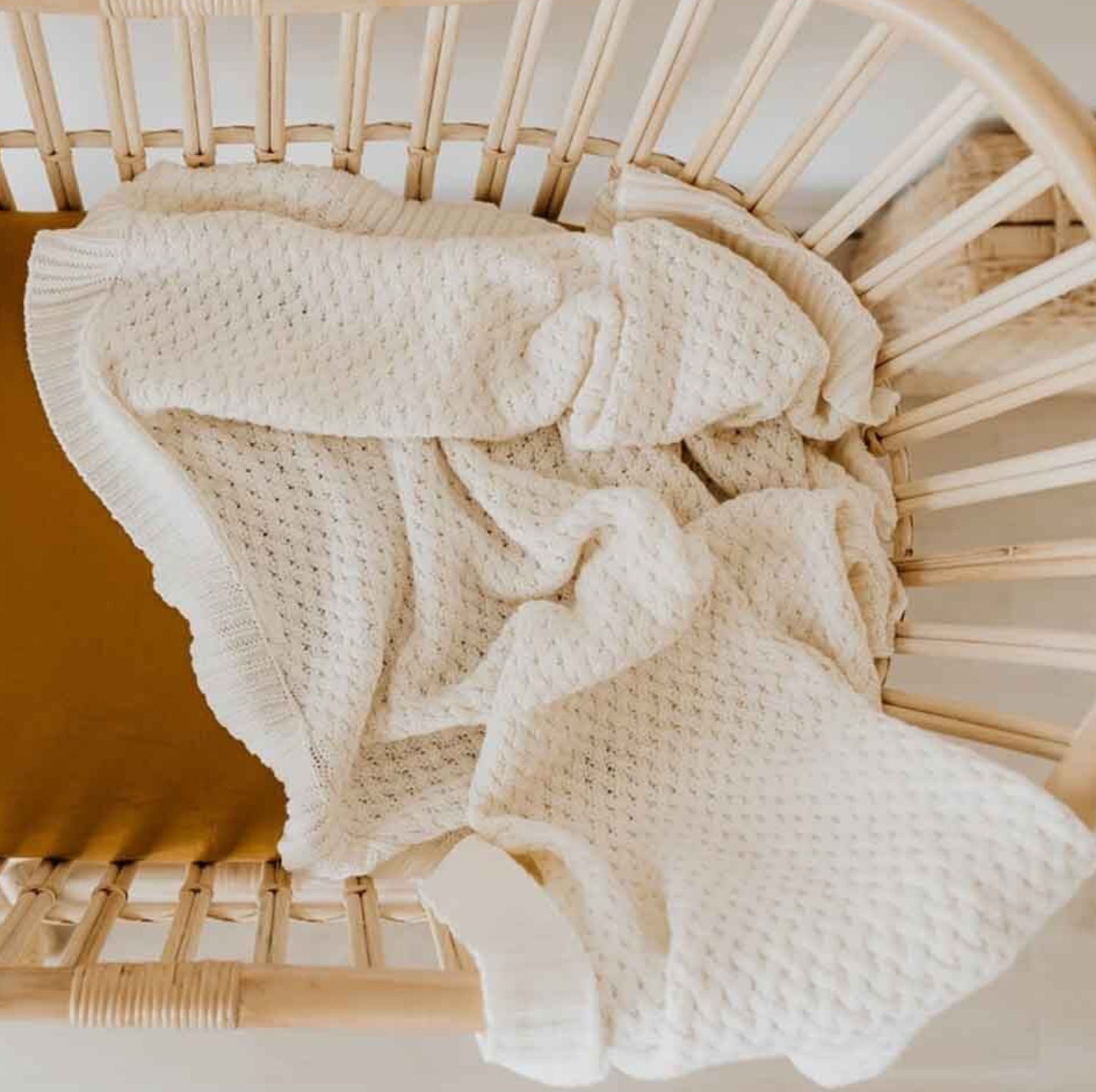 Snuggle Hunny Diamond Knit Blanket - Cream