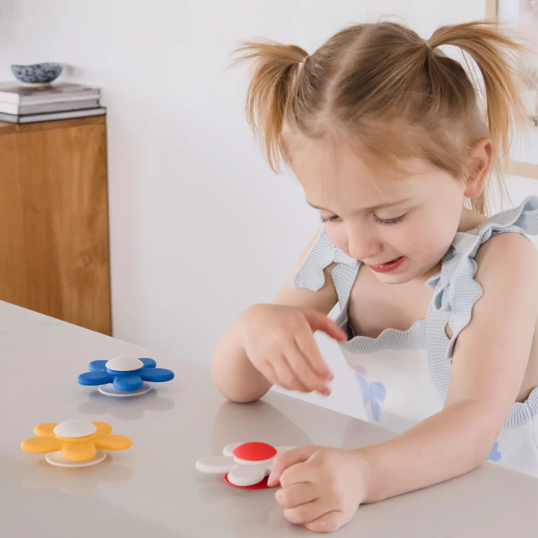 Totli - The Sensory Spinners