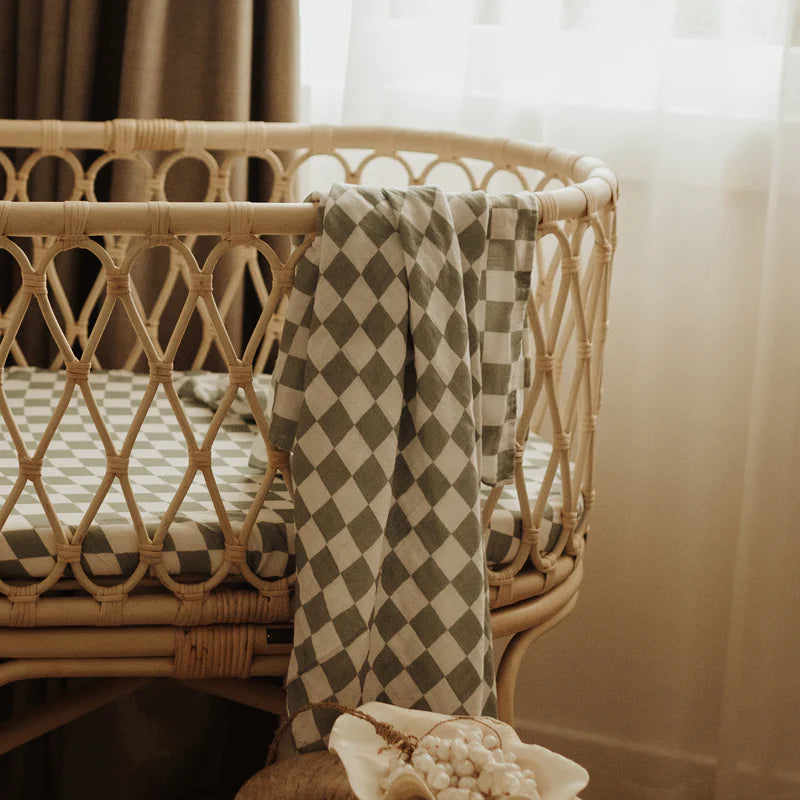 Snug as a bug & co - 100% Organic Cotton Muslin Swaddle Gingham Moss