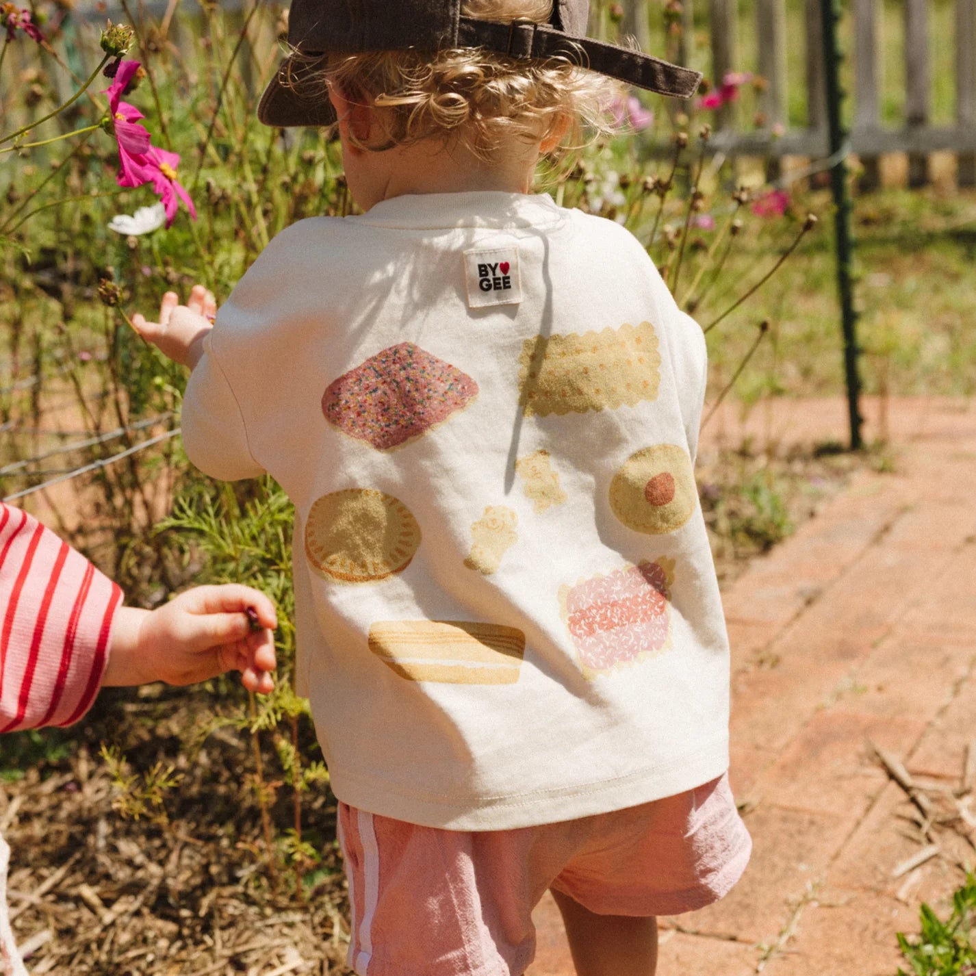 BY GEE Bickie Break Boxy Tee - Cream