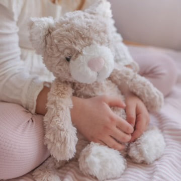 Mindful & Co Kids Pickles the weighted Cat