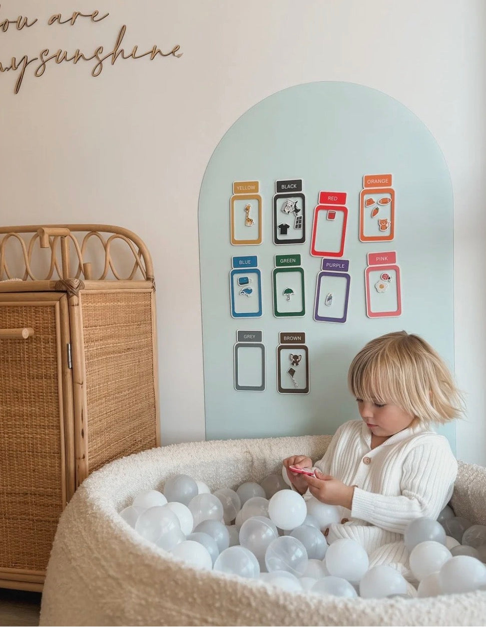 Smarty Pals Magnetic Play Wall Decal - Sky