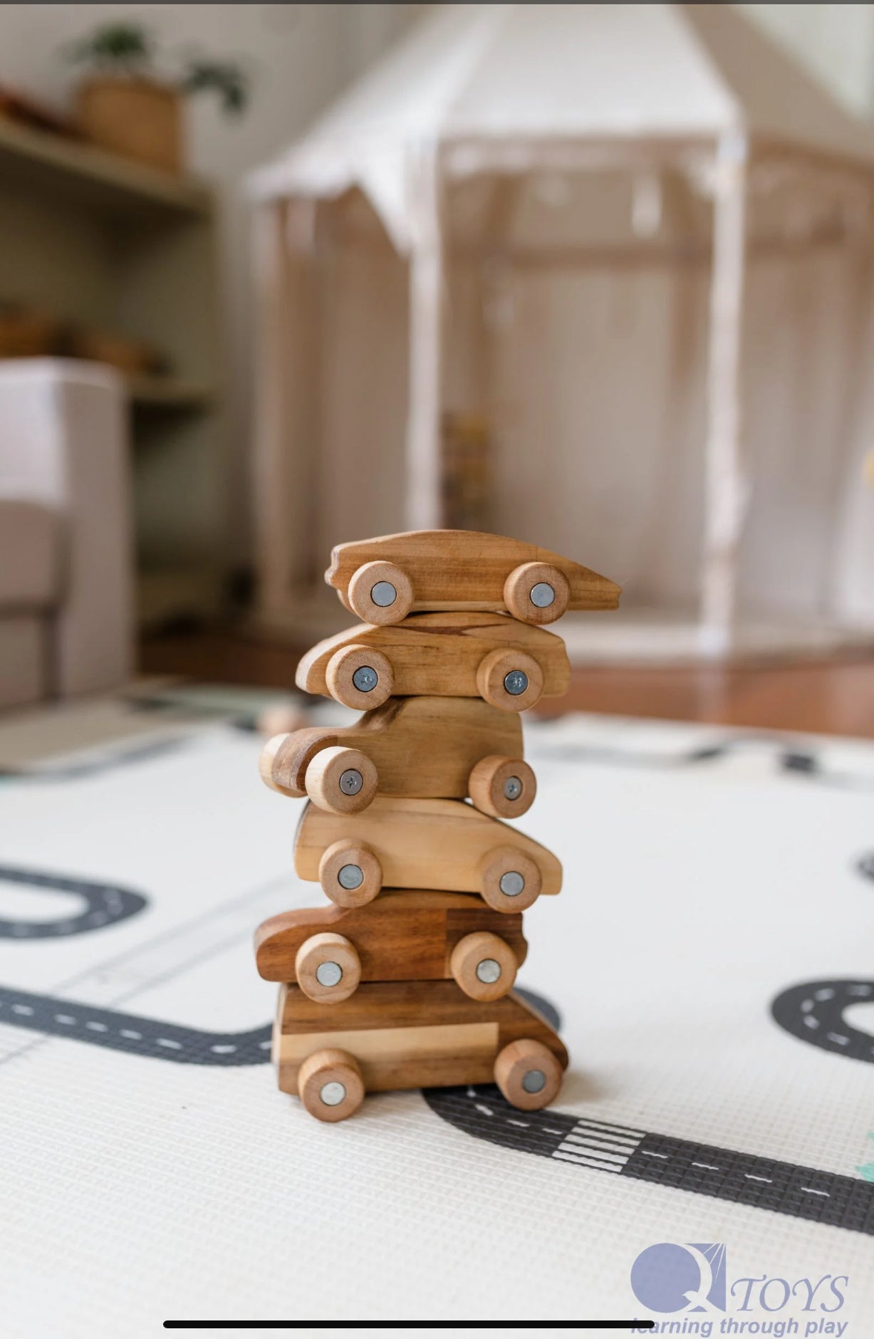 QToys Wooden Car Play Set