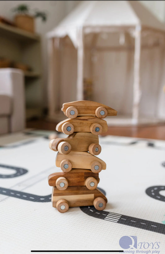 QToys Wooden Car Play Set