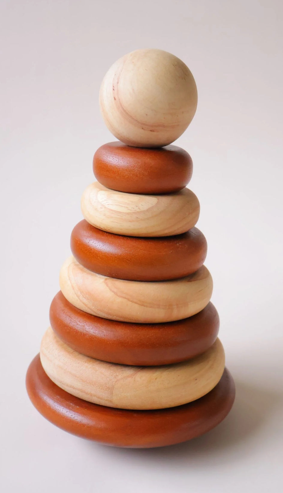 QToys Bouncing Stacking Rings Natural