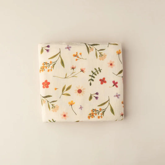 Snug as a bug & co - 100% Organic Cotton Muslin Swaddle Wildflowers