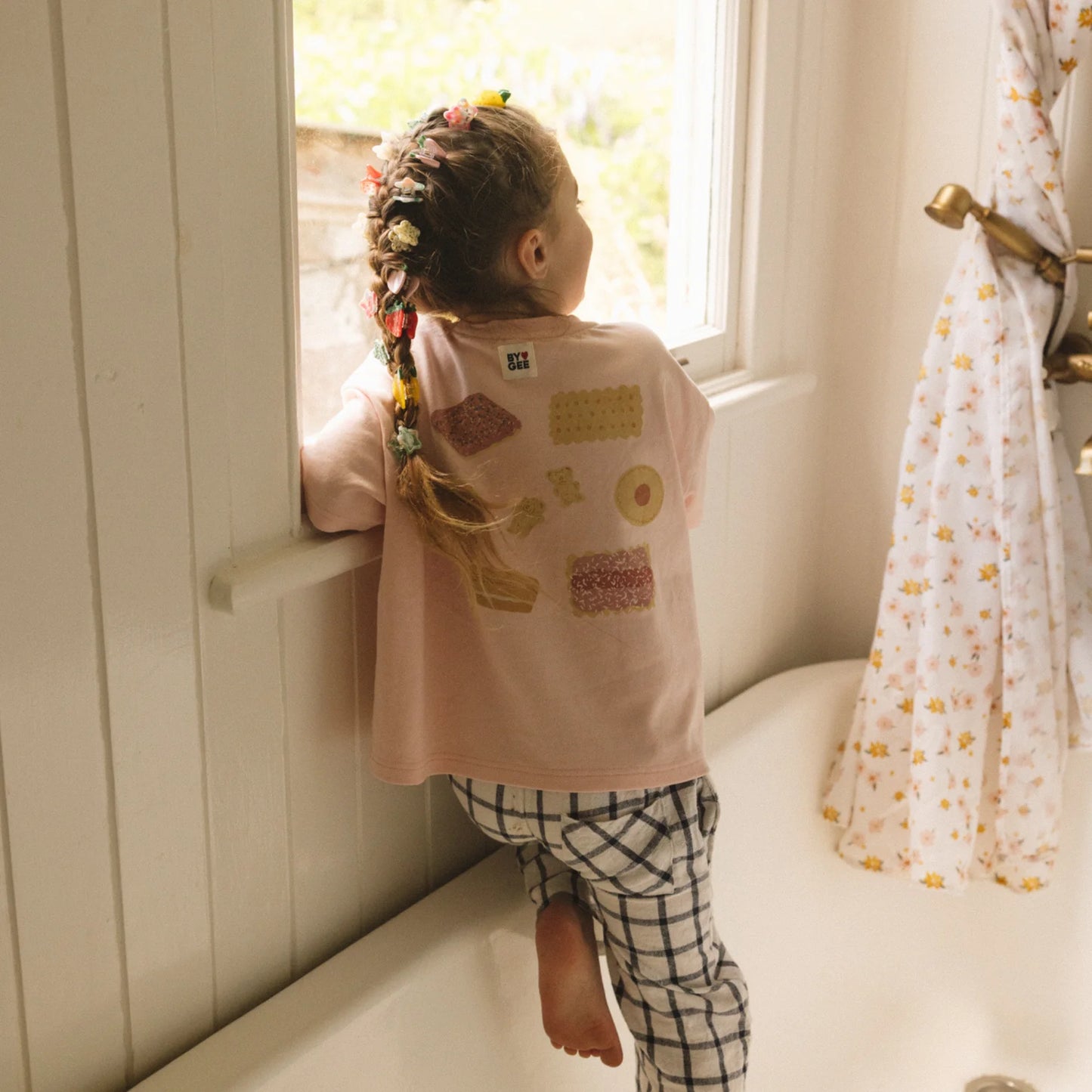BY GEE Bickie Break Boxy Tee - Pink