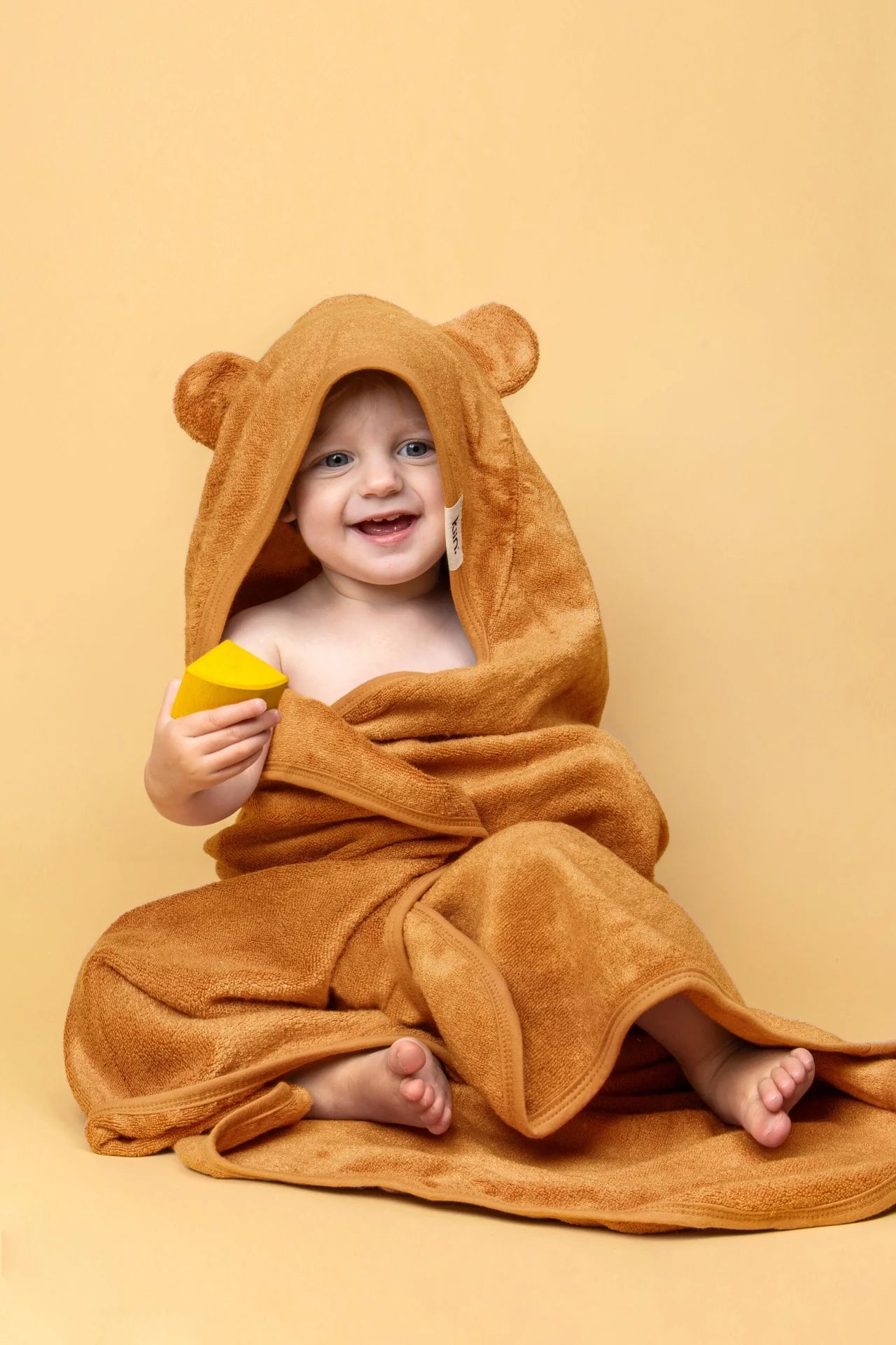 Kiin Hooded Towel. Buttercup