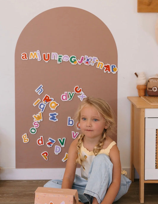 Smarty Pals Magnetic Play Wall Decal - Clay