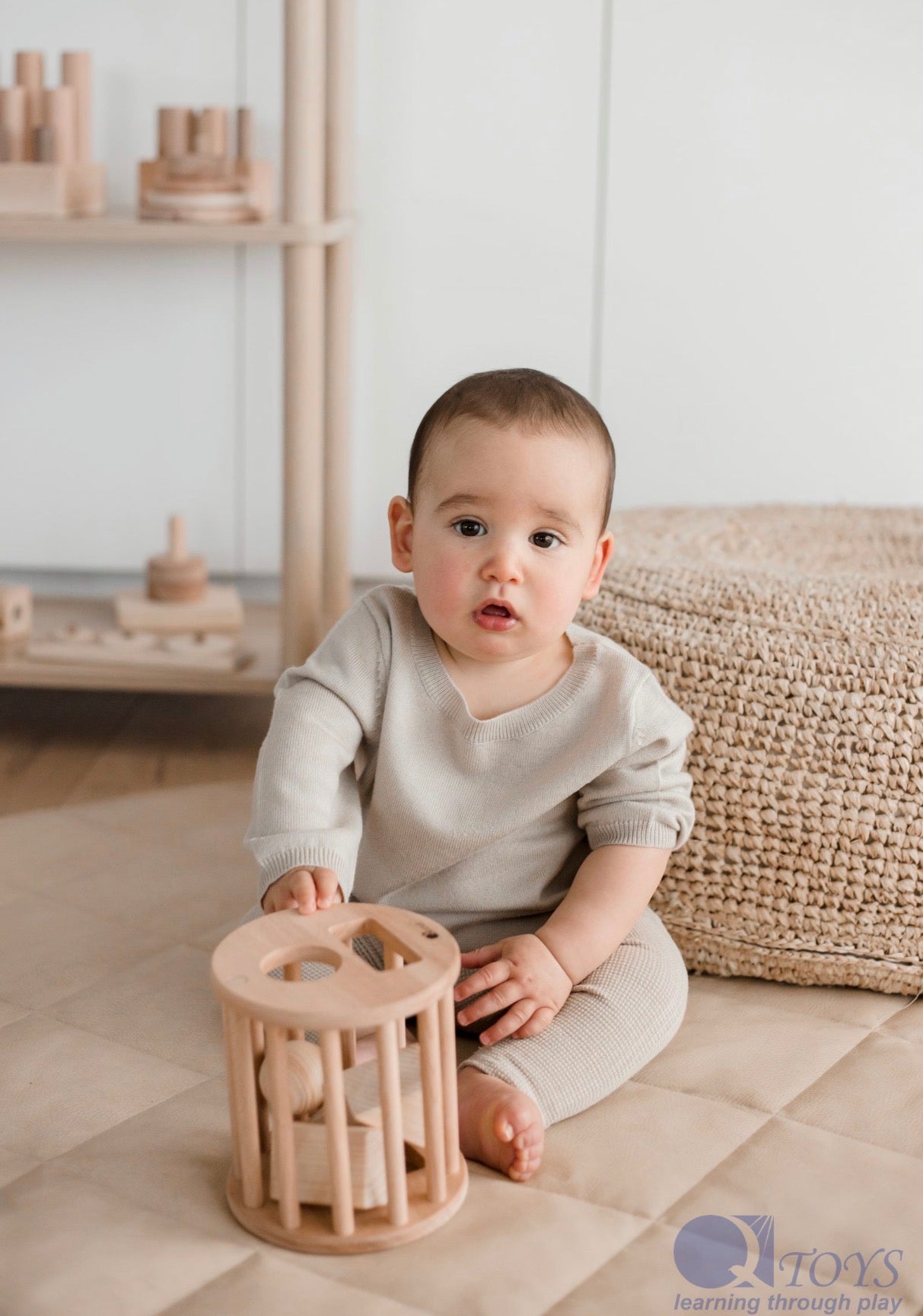 QToys Baby Roll Me Shape Sorter