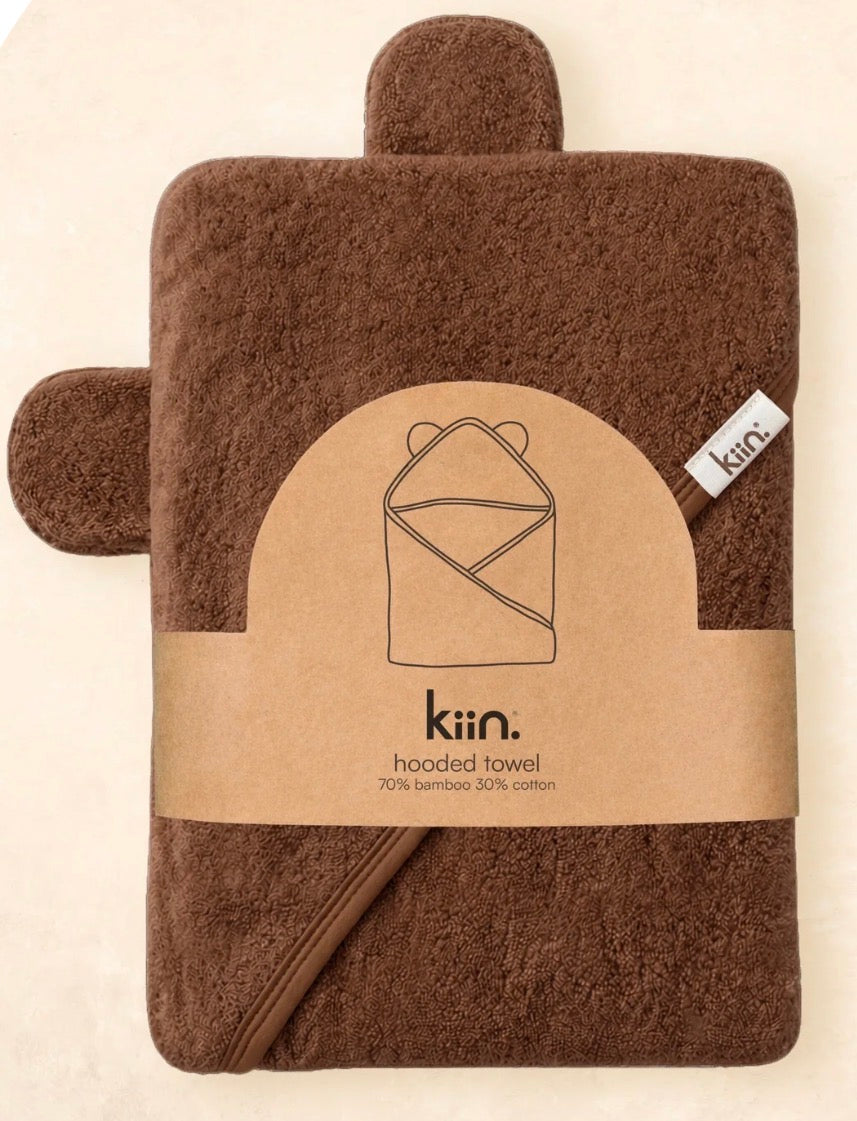 Kiin Hooded Towel. Chocolate
