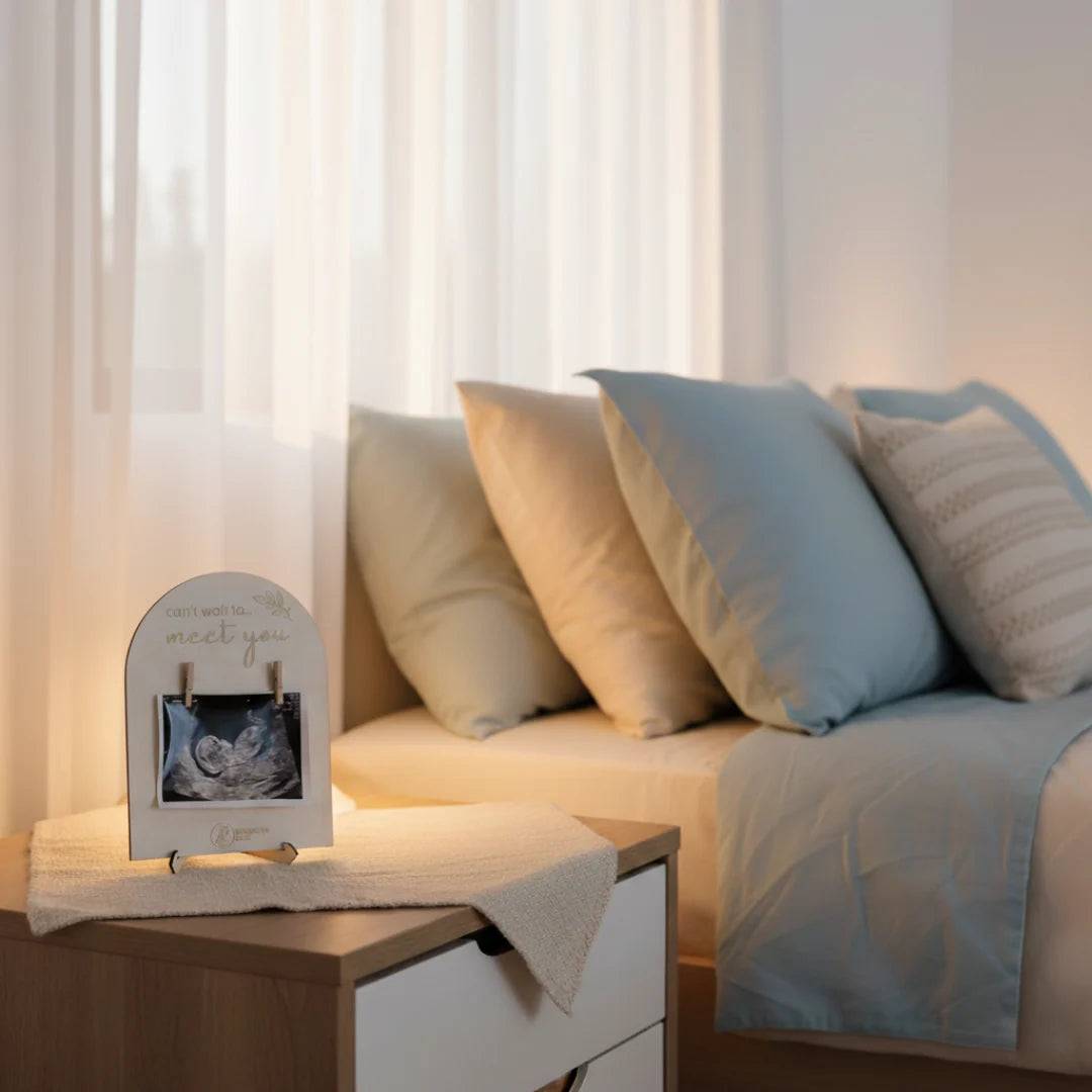 Newborn Nest - Ultrasound Photo Frame