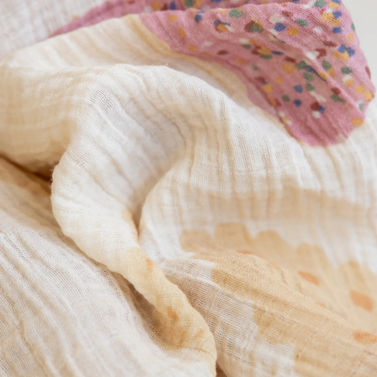 BY GEE Bickie Break Organic Swaddle