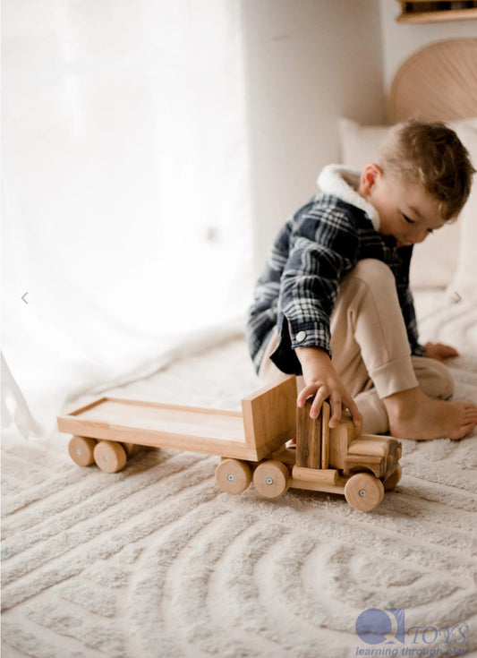 Qtoys Flat Back Truck