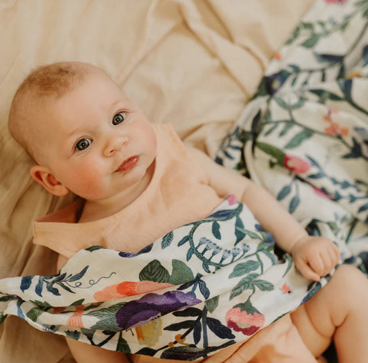 Snug as a bug & co - 100% Organic Cotton Muslin Swaddle Summer Garden