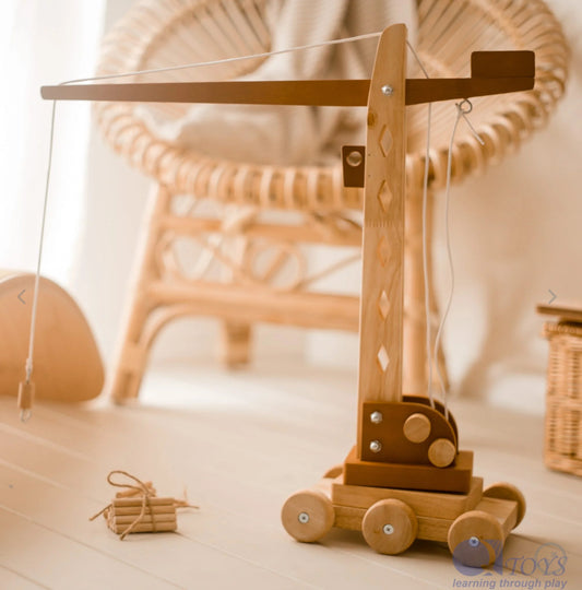 Qtoys Wooden Tower Crane