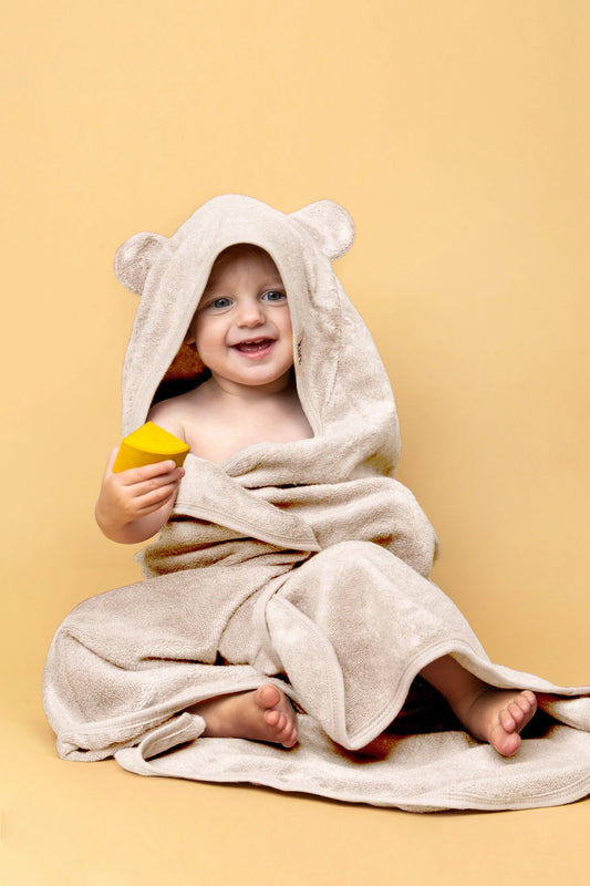 Kiin Hooded Towel. Ivory