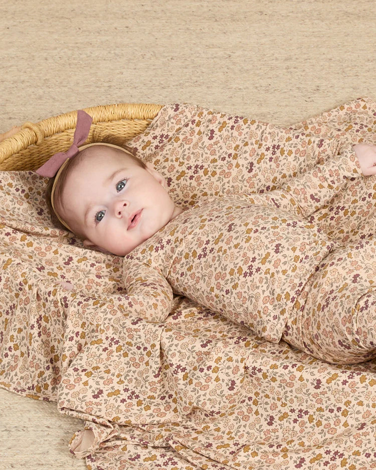 Quincy Mae Swaddle Bamboo Baby Posy