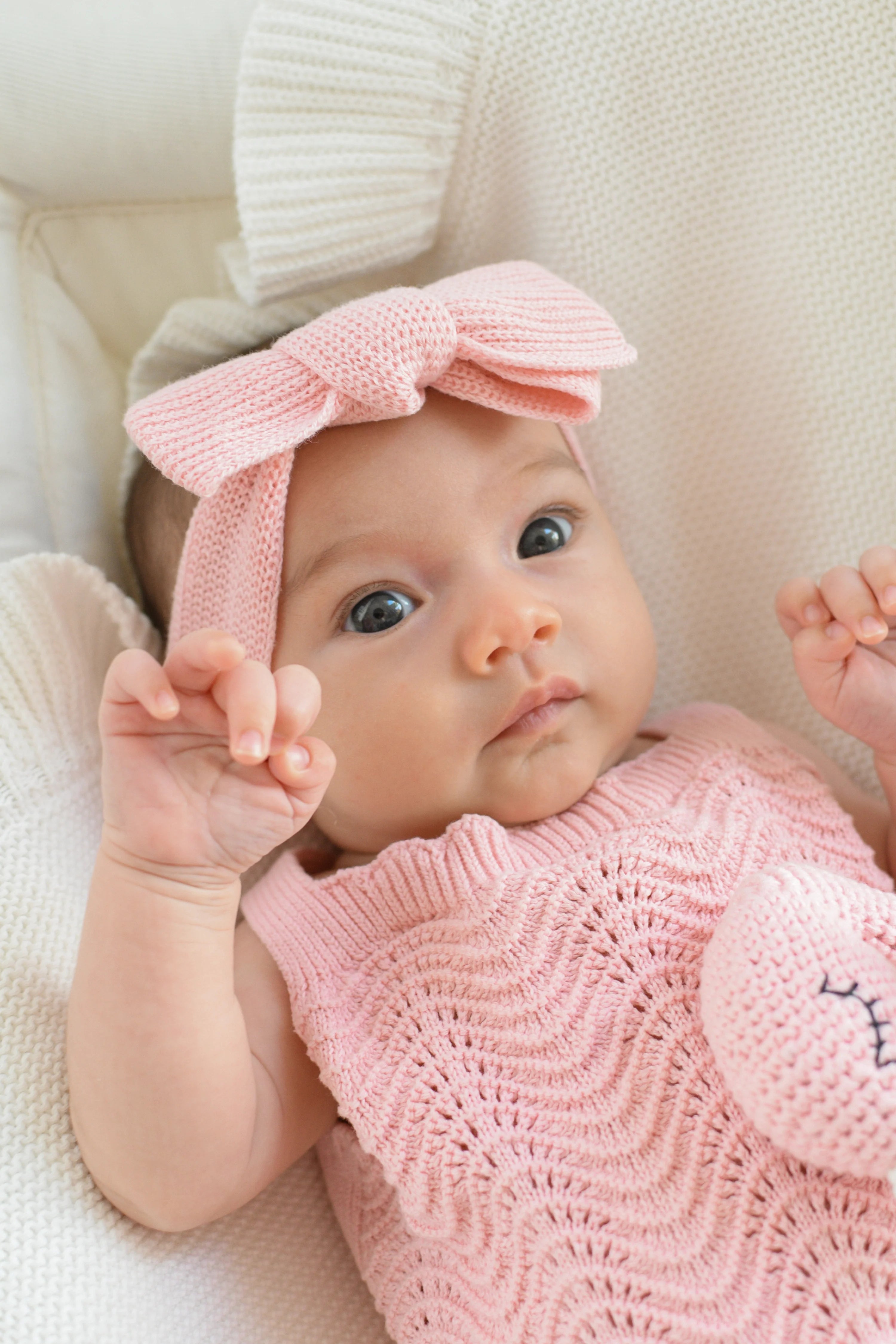 3 LITTLE CROWNS THE LABEL - Textured Knit Topknot Pink