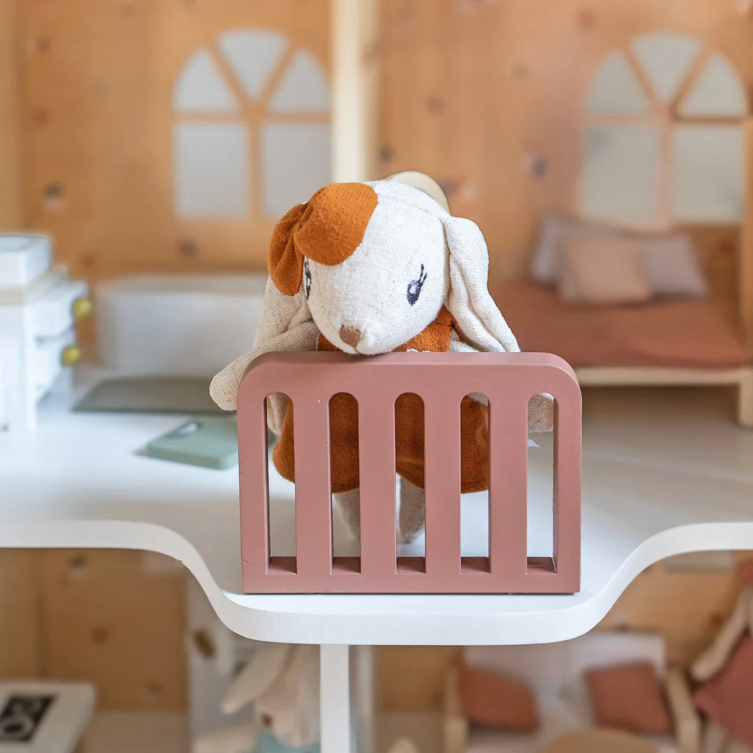 Speedy Monkey Doll House - Bedroom + Character