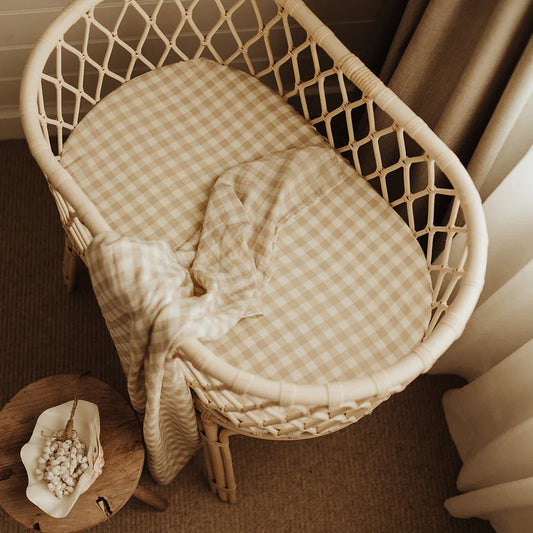 Snug as a bug & co - 100 % Organic Cotton Muslin Bassinet Sheet Gingham
