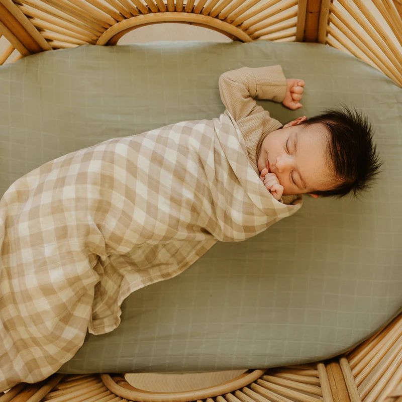 Snug as a bug & co - 100 % Organic Cotton Muslin Bassinet Sheet Moss