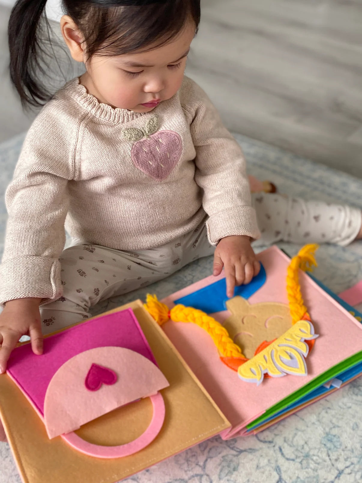 Smarty Pals - Lola Busy Book