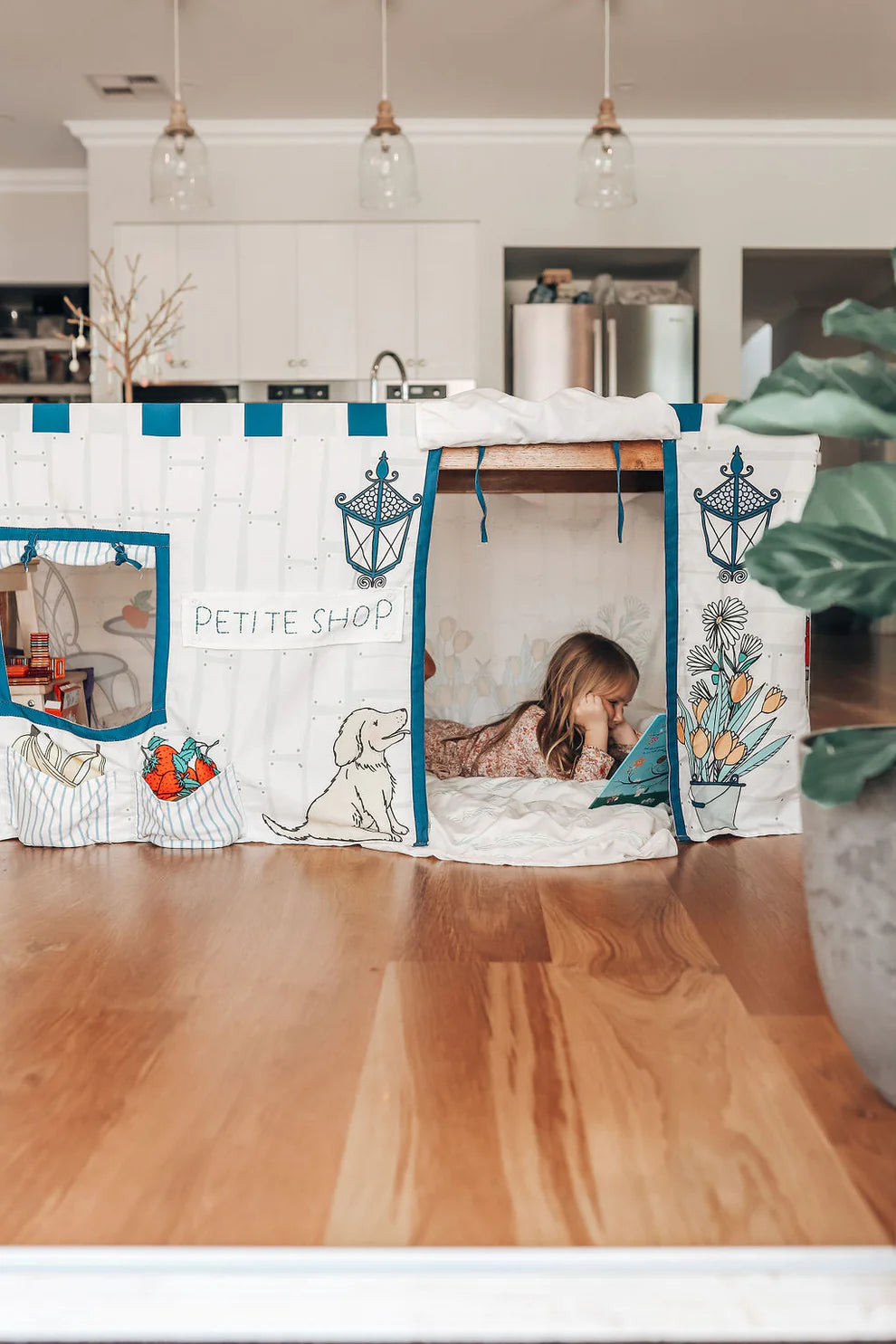 Petite Maison Play - Petite Shop Table Tent Cubby