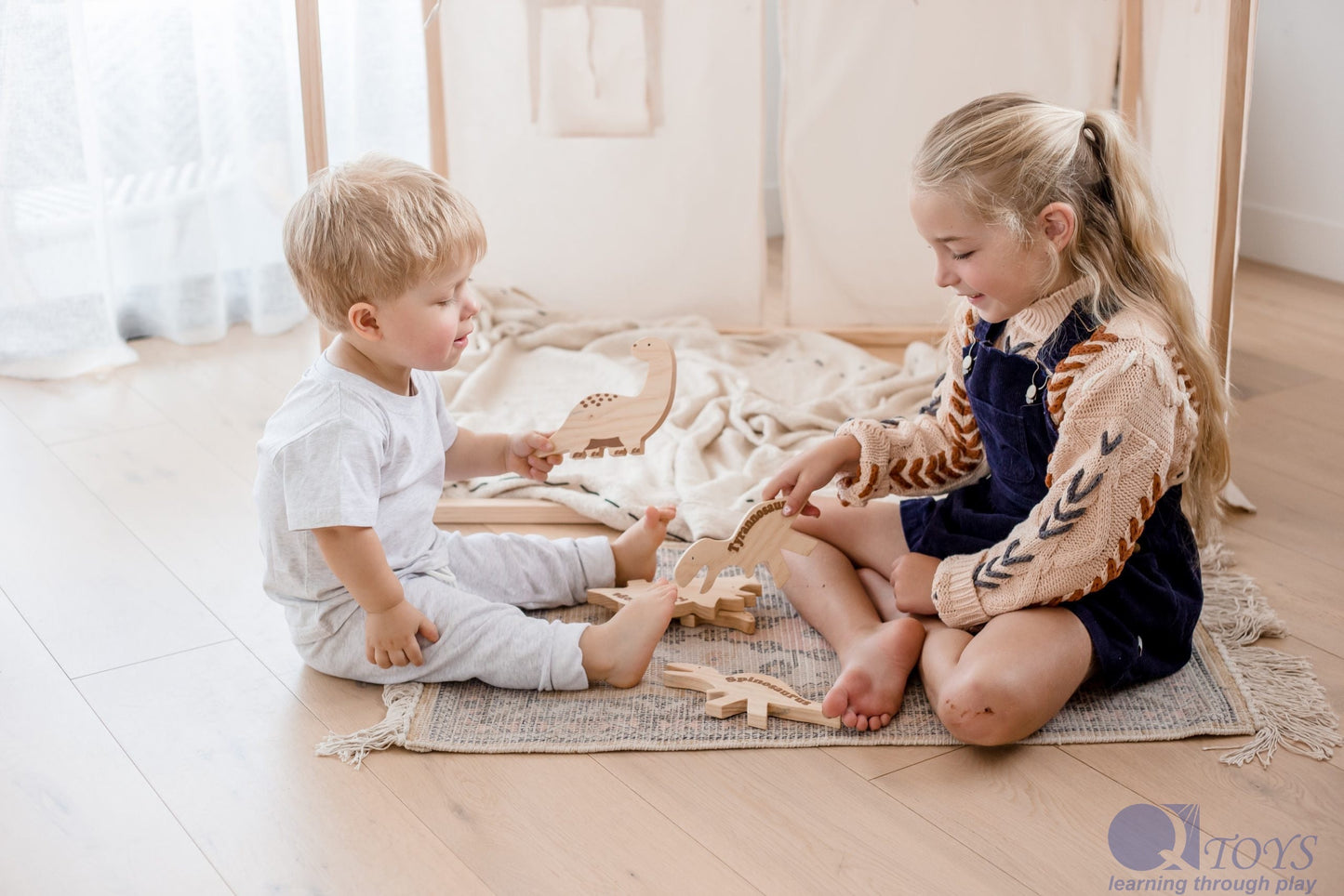 Qtoys Dino Play Set