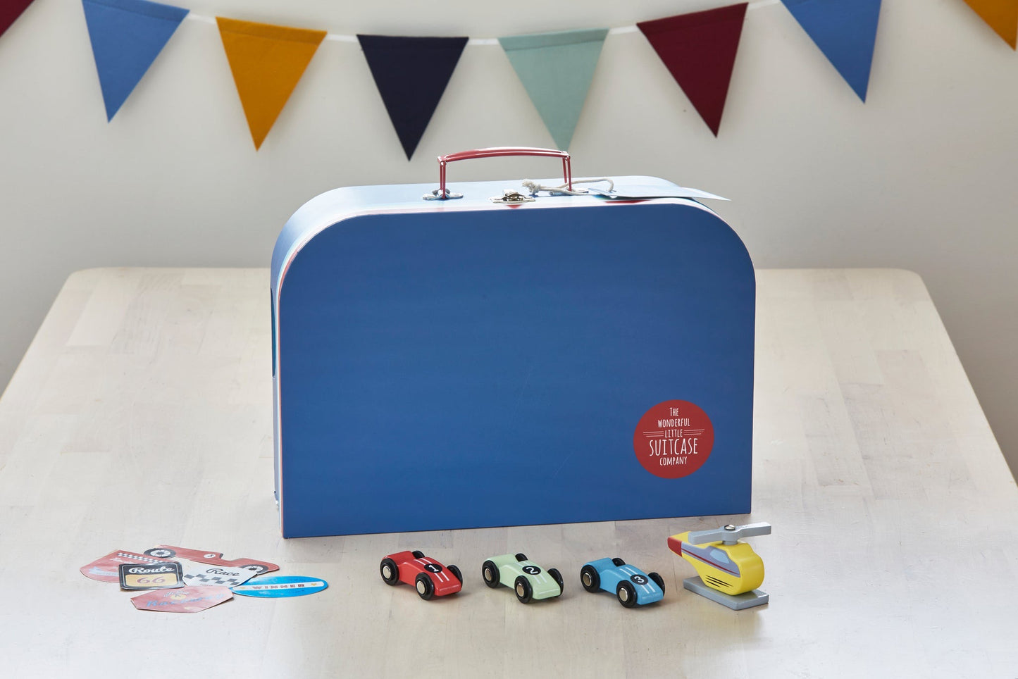 The Wonderful Little Suitcase - Car Lover