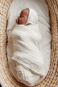 Bundl Six Ply Gauze Lace Blanket