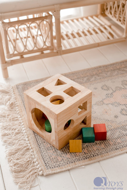 QToys Post Box