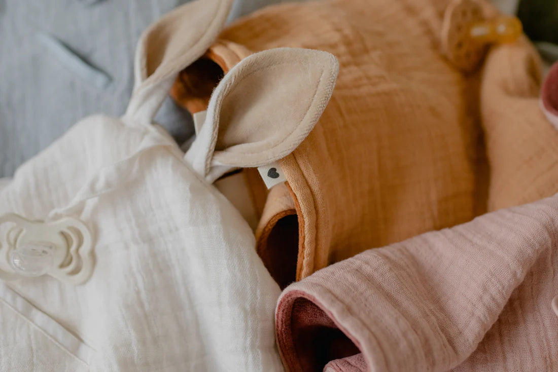 BIBS Cuddle Cloth Kangaroo - Blush/Woodchuck